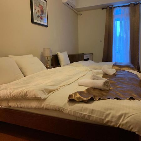 Hotel Prestige Struga Ngoại thất bức ảnh