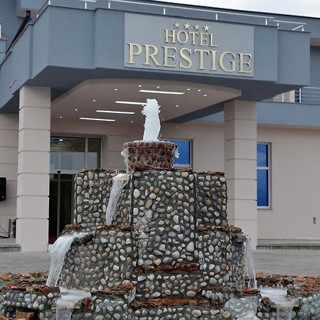 Hotel Prestige Struga Ngoại thất bức ảnh