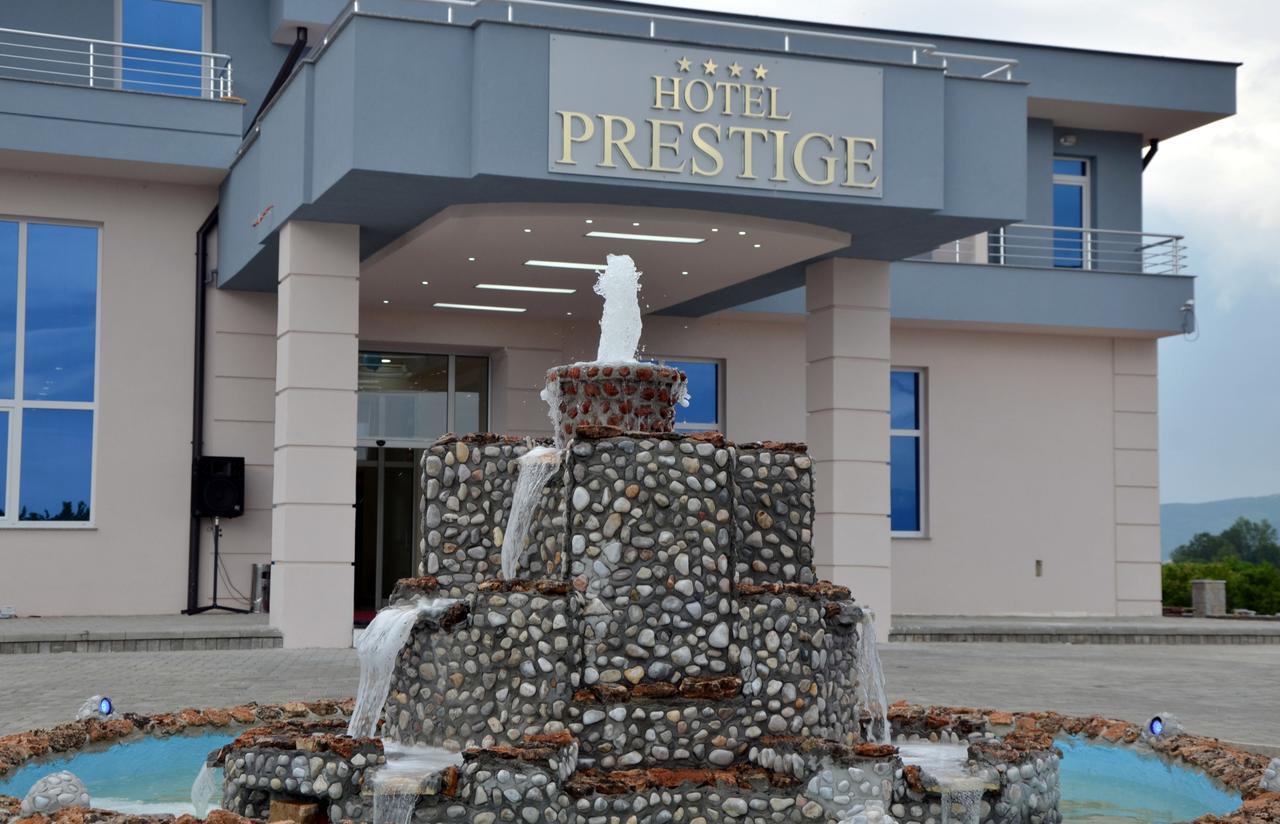 Hotel Prestige Struga Ngoại thất bức ảnh