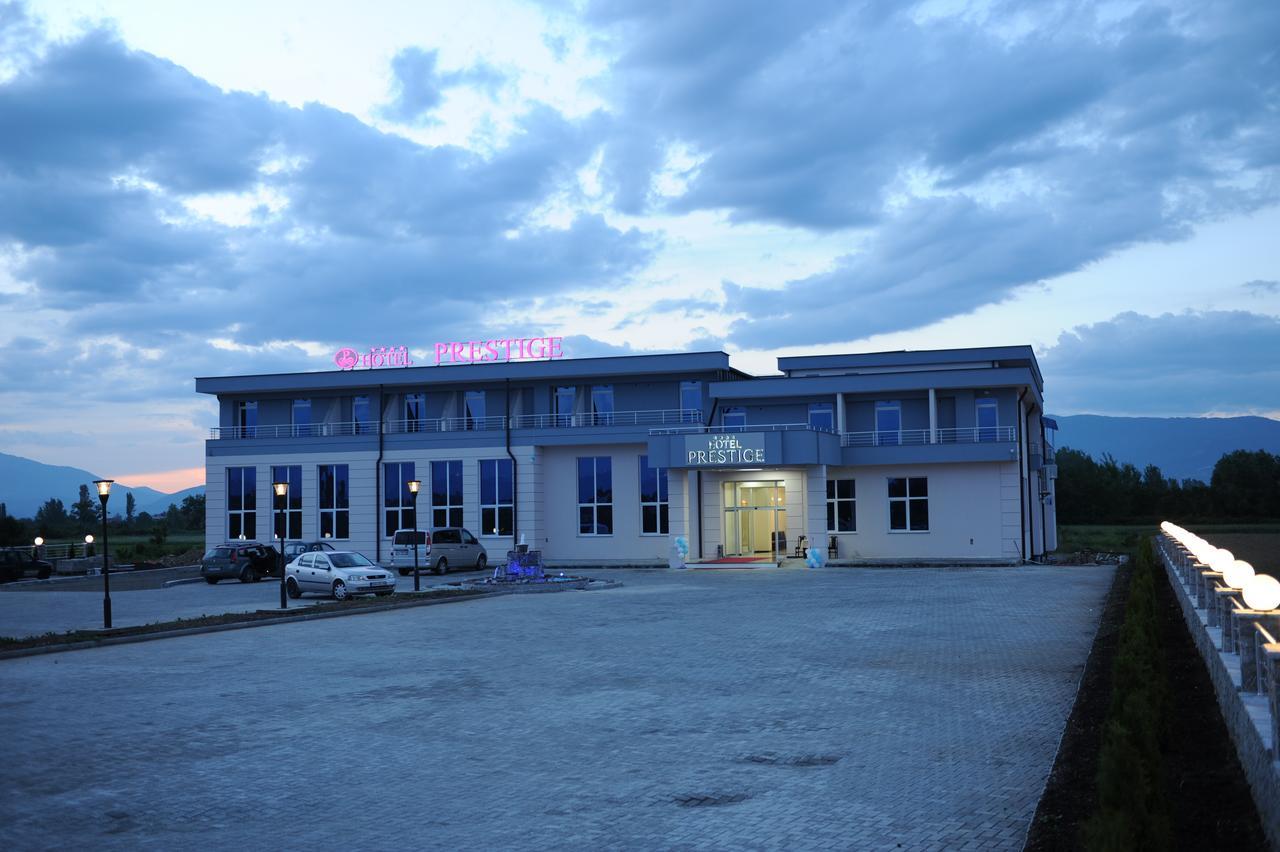 Hotel Prestige Struga Ngoại thất bức ảnh